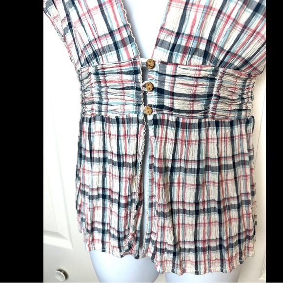 FREE PEOPLE Plaid Crinkle Top Blouse Shirt Ruched Waist Buttons Ivory Pink Blue - Picture 2 of 9